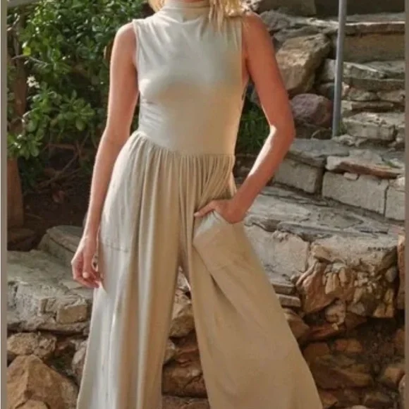 Free people dream one piece Sleeveless in Blarney Stone size Large - Picture 4 of 6